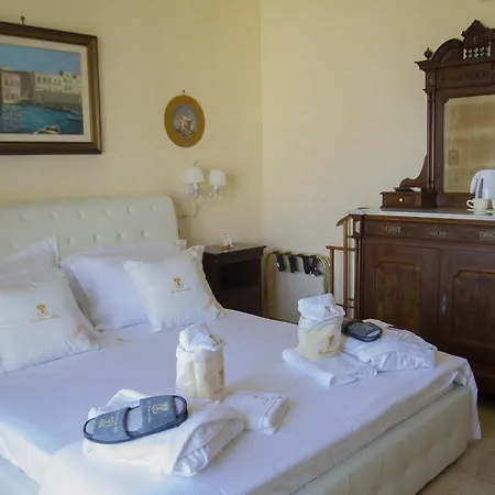 Les De Lulu Bed & Breakfast 3*